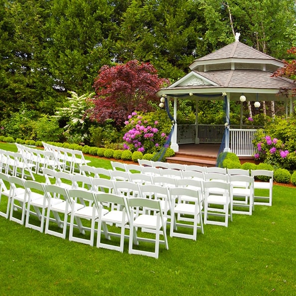 our wedding & event trailers can be customized with different décor, colors, and branding to fit your specific theme